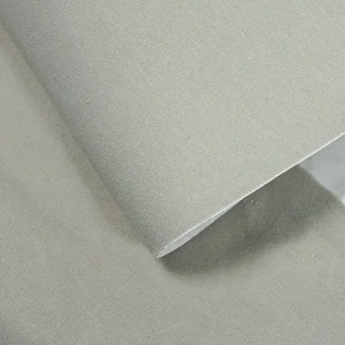起毛布背胶 · 浅色布片与背层